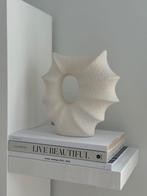 Crème vaas H&M Home, Huis en Inrichting, Ophalen, Overige kleuren, Aardewerk of Porselein, Zo goed als nieuw
