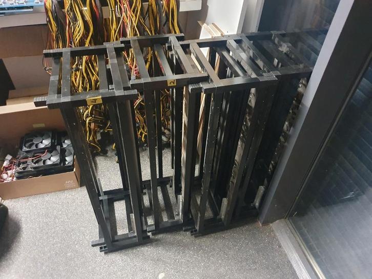 Open rek tbv cryptomining (octominer), Computers en Software, Serverkasten, Zo goed als nieuw, Plaatstaal, Ophalen