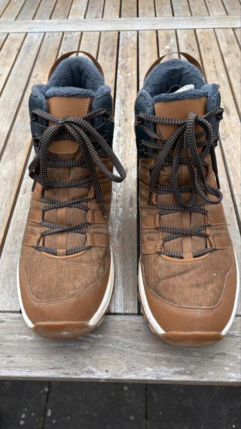 Wandelschoenen heren Quechua maat 43, Sport en Fitness, Bergsport en Wandelen, Zo goed als nieuw, Schoenen, Ophalen of Verzenden