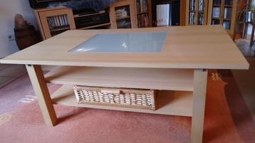 nette salontafel beschikbaar voor biedingen
