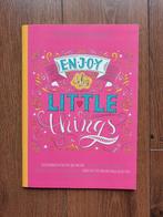 Enjoy the little things kleurboek voor volwassenen kleuren, Hobby en Vrije tijd, Papier, Schets- of Tekenboek, Gebruikt, Ophalen of Verzenden