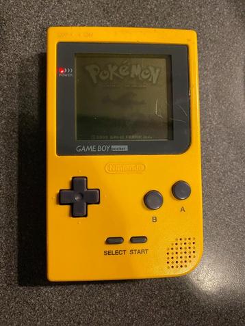 Nintendo Game Boy Pocket met spel beschikbaar voor biedingen