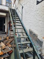 Stalen trap. Lengte 537 cm. Hoogte 350 cm, Doe-het-zelf en Verbouw, Ladders en Trappen, Ophalen, Zo goed als nieuw, 2 tot 4 meter