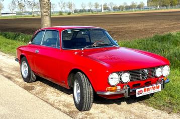 Alfa romeo 2000 GTV Bertone beschikbaar voor biedingen