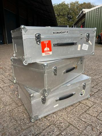 Set van 3 Flight Cases - Professioneel Gebruik beschikbaar voor biedingen
