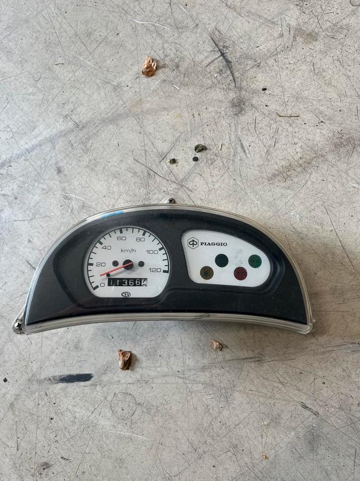 Zip fastrider sp98 120 kilometerteller dashboard teller, Motoren, Tuning en Styling, Ophalen of Verzenden