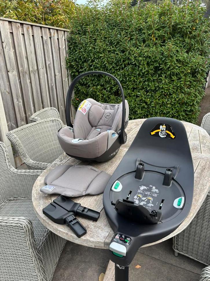 Cybex Cloud Z i-Size met base, Kinderen en Baby's, Autostoeltjes, Zo goed als nieuw, Overige merken, 0 t/m 13 kg, Isofix, Ophalen