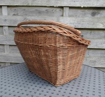Fietsmand Rieten beschikbaar voor biedingen