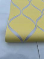 Vliesbehang geel en zilver patroon 5€ ophalen of verzenden, Huis en Inrichting, Ophalen of Verzenden, 75 m² of meer, Geel