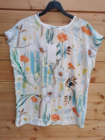 ZARA top met bloemenprint mt. S  beschikbaar voor biedingen
