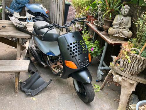 Zip type 1/2/3 lc frame zonder 123, Fietsen en Brommers, Scooters | Piaggio, Gebruikt, Zip, Ophalen