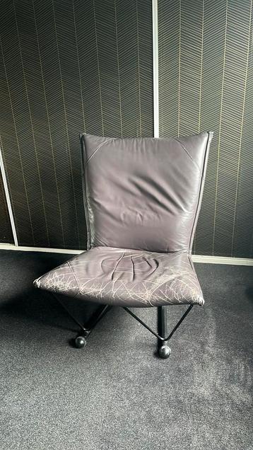 Flyer fauteuil beschikbaar voor biedingen