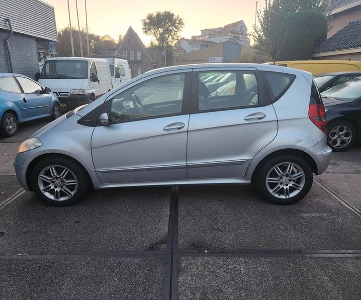 Mercedes-Benz A 150 bj 2005 Grijs ., Auto's, Mercedes-Benz, Particulier, Benzine, Hatchback, Geïmporteerd, Zilver of Grijs, Ophalen