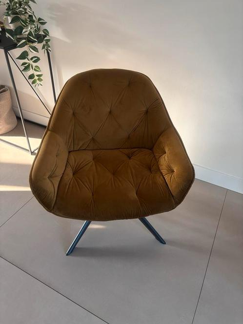 Okergele Velvet Fauteuil ( nieuw €174/ weinig gebruikt), Huis en Inrichting, Fauteuils, Zo goed als nieuw, Stof, 50 tot 75 cm
