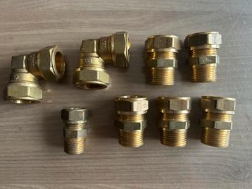 Koperen knelfittingen koppelingen beschikbaar voor biedingen