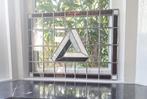 Uniek glas-in-loodraam met Penrose driehoek, Ophalen of Verzenden, Zo goed als nieuw