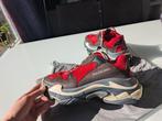 Balenciaga Triple S Red Black Pre Distressed size 43, Ophalen of Verzenden, Zo goed als nieuw, Zwart