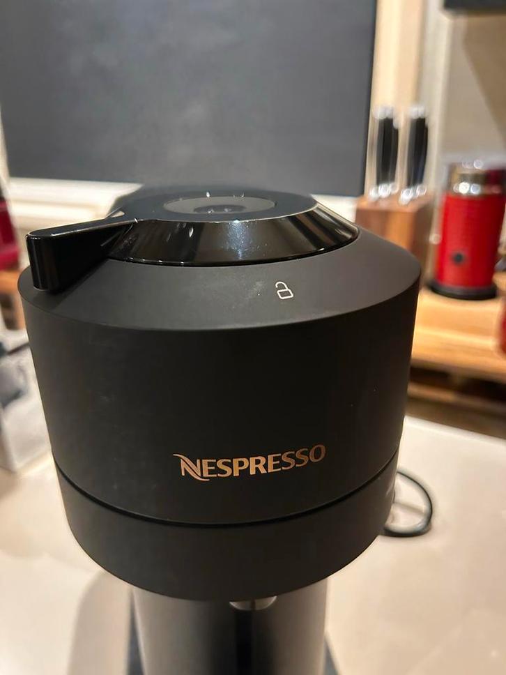 Magimix Nespresso Vertuo Next - ZGAN! Bieden vanaf 40 euro, Witgoed en Apparatuur, Koffiezetapparaten, Zo goed als nieuw, Koffiepads en cups