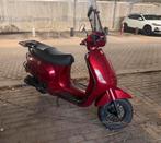 Rode La Souris scooter - Weinig km, accu leeg, Zo goed als nieuw, Benzine, Ophalen, Overige merken