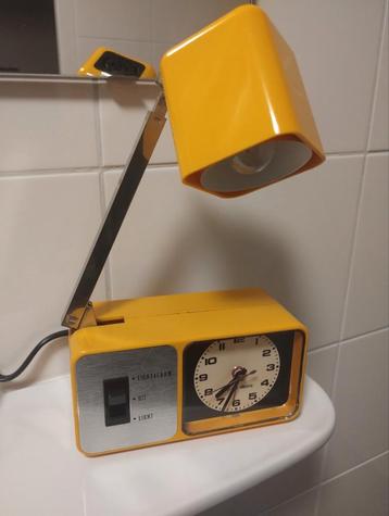 Vintage WIGO Good Old Electric alarm klok met lamp beschikbaar voor biedingen