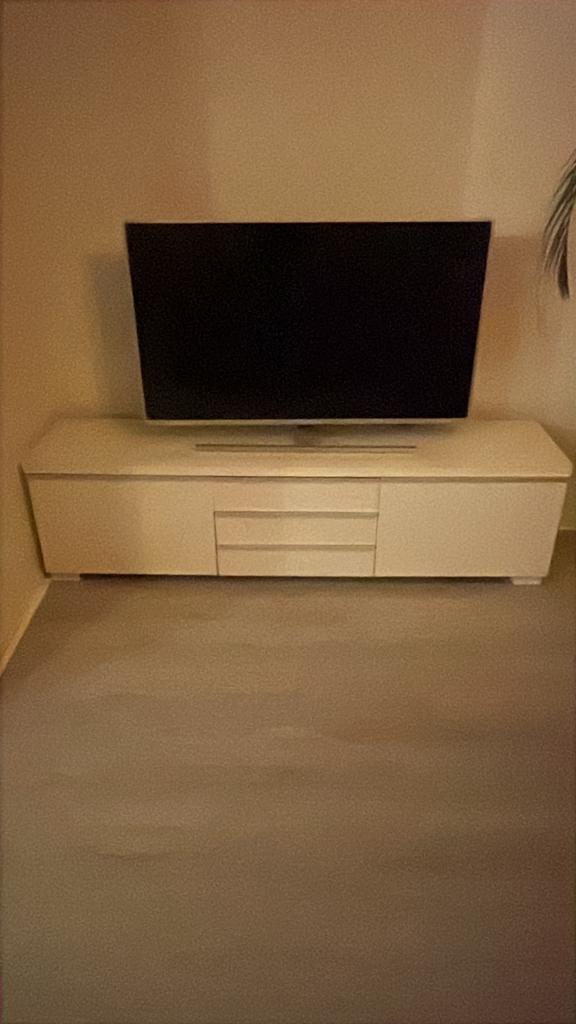 Tv meubel besta burs, Huis en Inrichting, Kasten | Televisiemeubels, Ophalen, Zo goed als nieuw, 25 tot 50 cm, Minder dan 100 cm