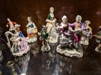 16 antieke porseleinen beeldjes €500, Antiek en Kunst, Ophalen