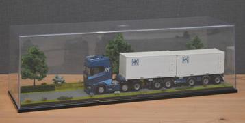 Diorama vitrine, Bomenlaan 3 beschikbaar voor biedingen
