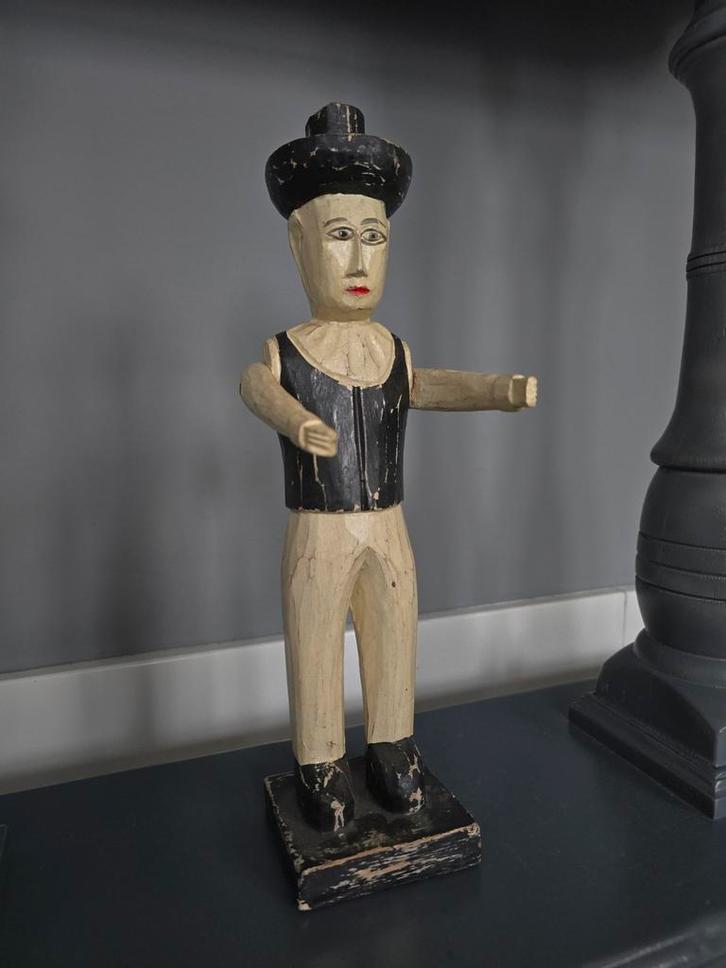 Antiek houten gesneden windwijzer op sokkel zwart/wit €79, Antiek en Kunst, Kunst | Beelden en Houtsnijwerken, Ophalen of Verzenden