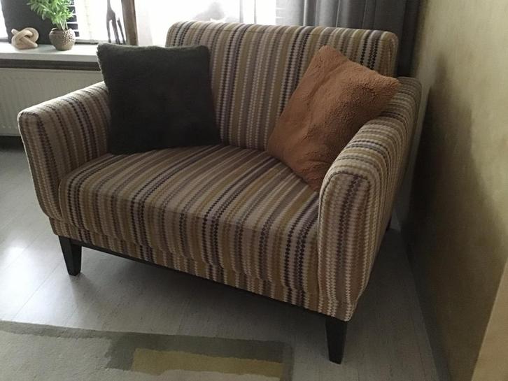 Mooie comfortabele Loveseat 1.5 zits fauteuil love seat, Huis en Inrichting, Fauteuils, Zo goed als nieuw, Hout, 100 tot 125 cm