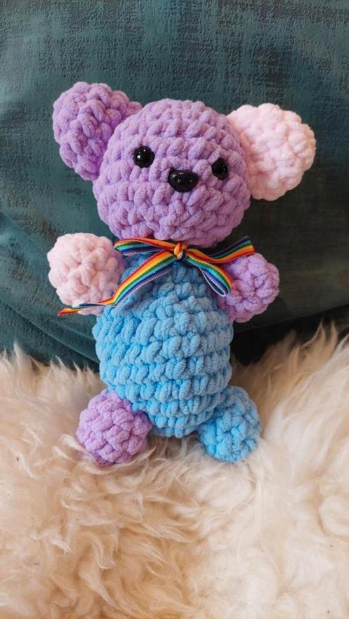 Lekker zachte regenboog beer genderneutraal, Kinderen en Baby's, Speelgoed | Knuffels en Pluche, Nieuw, Beer, Ophalen of Verzenden