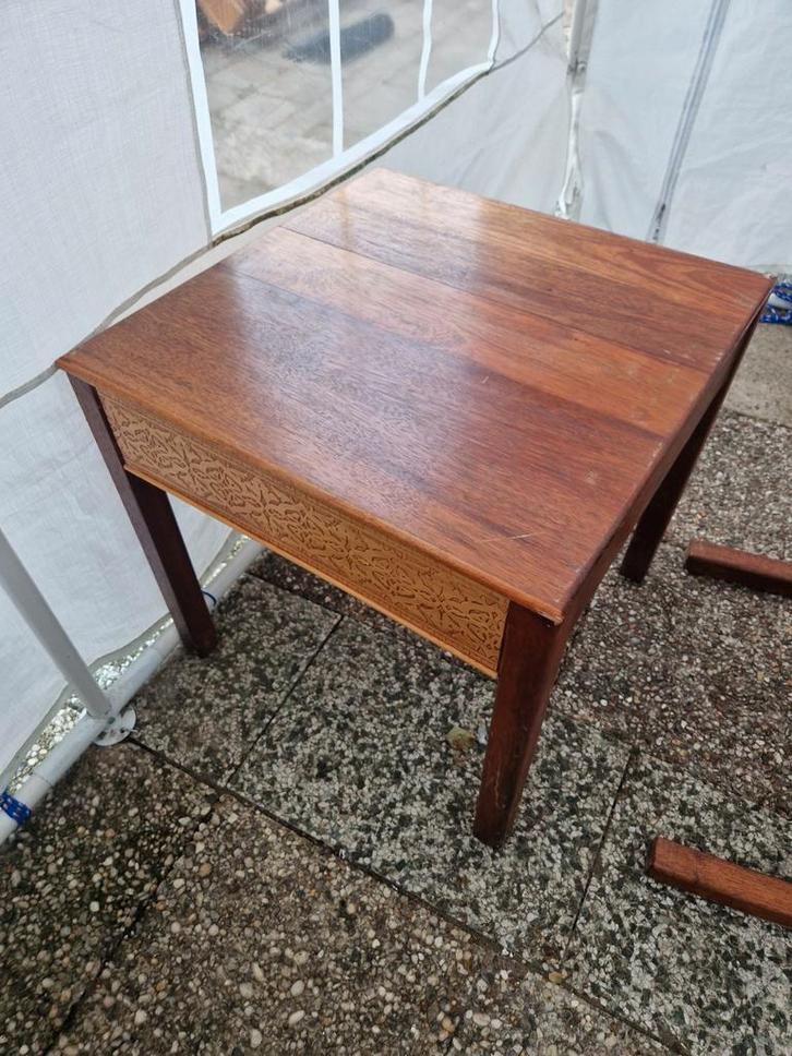 Vintage Bijzettafel / Decoratietafel, Antiek en Kunst, Antiek | Meubels | Tafels, Ophalen of Verzenden