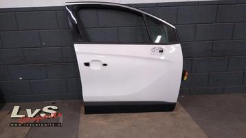 Portier 4Deurs rechts-voor van een Opel Crossland X (Z42M) beschikbaar voor biedingen