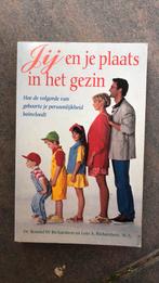R.W. Richardson - Jij en je plaats in het gezin, Maatschappij en Samenleving, Ophalen of Verzenden, Zo goed als nieuw, R.W. Richardson; L.A. Richardson