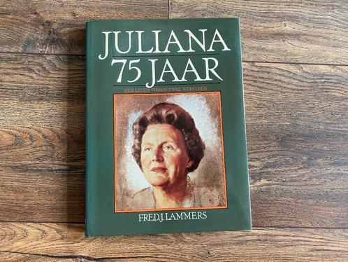 Juliana 75 jaar, Verzamelen, Koninklijk Huis en Royalty, Zo goed als nieuw, Tijdschrift of Boek, Nederland, Ophalen of Verzenden