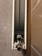 Gebruikte Radiator 140x30cm + Thermostaat, Ophalen, 30 tot 80 cm, Gebruikt, Radiator