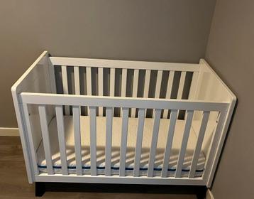 Ledikant incl. Aerosleep Matras beschikbaar voor biedingen