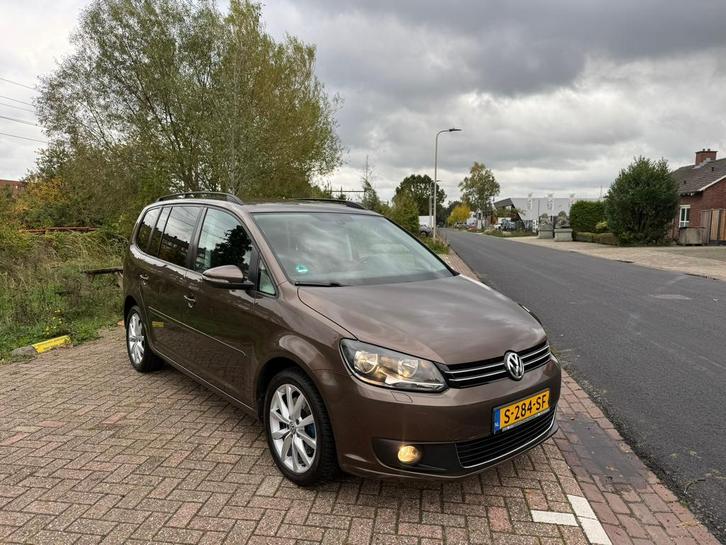 Volkswagen Touran 1.4 TSI 103KW 5P DSG 2012 Bruin, Auto's, Volkswagen, Particulier, Touran, ABS, Adaptieve lichten, Adaptive Cruise Control