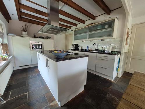 Keuken met kookeiland, Huis en Inrichting, Keuken | Complete keukens, Gebruikt, Met kookeiland, Ophalen