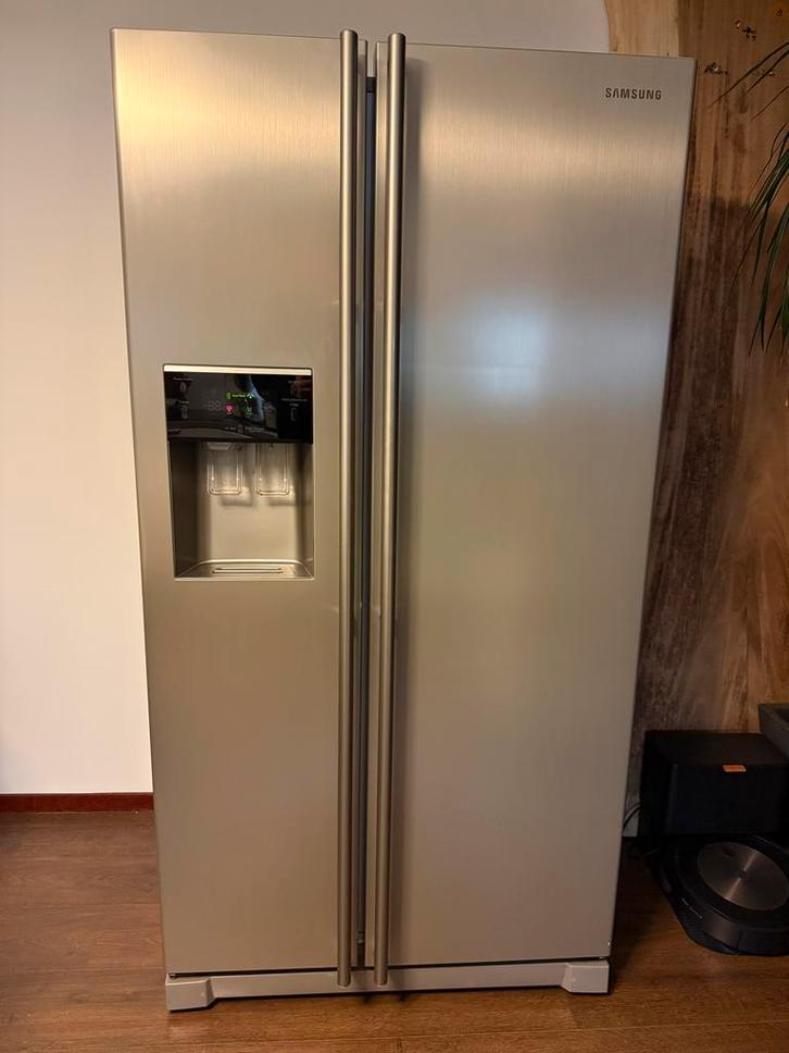 Samsung Side-by-Side Koelkast -Amerikaanse koelkast no frost, Witgoed en Apparatuur, Koelkasten en IJskasten, Gebruikt, Met vriesvak
