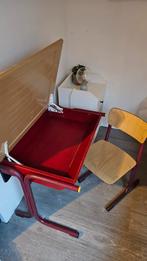 Vintage schoolbankje met stoel, Kinderen en Baby's, Kinderkamer | Tafels en Stoelen, Ophalen, Gebruikt, Tafel(s) en Stoel(en)
