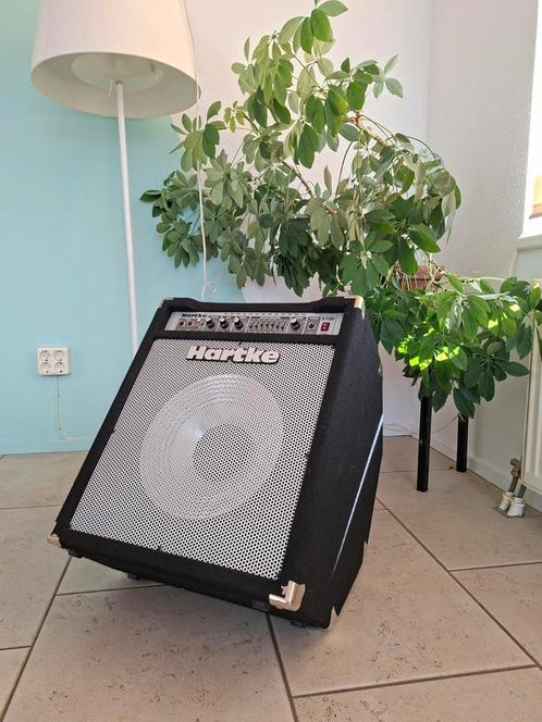 Hartke A100 bass combo, Muziek en Instrumenten, Versterkers | Bas en Gitaar, Zo goed als nieuw, Minder dan 50 watt, Ophalen