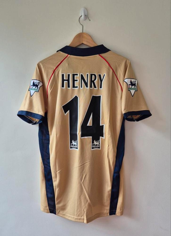 Nieuw Nike Arsenal shirt 2001 2002 Henry 14 maat medium, Sport en Fitness, Voetbal, Nieuw, Shirt, Maat M, Ophalen of Verzenden