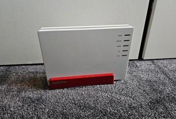 Fritz!Box 7581 Router met Modem beschikbaar voor biedingen
