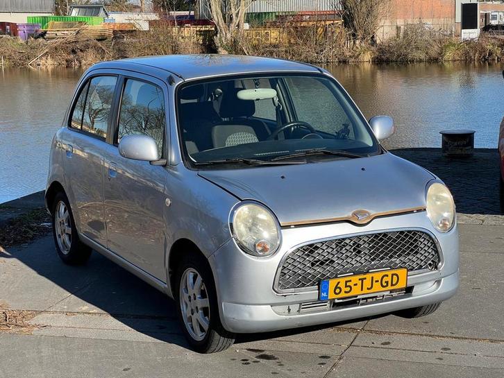 Daihatsu Trevis 1.0 2006 Grijs - 11 maanden APK, Auto's, Daihatsu, Particulier, Trevis, Achteruitrijcamera, Airconditioning, Bluetooth