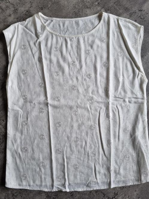 Ecru linnen top mt 40 met borduursel, Kleding | Dames, Tops, Zo goed als nieuw, Maat 38/40 (M), Wit, Zonder mouw, Ophalen of Verzenden