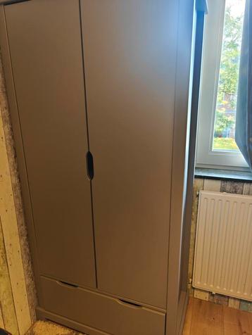 Closet 2 doors with drawer 