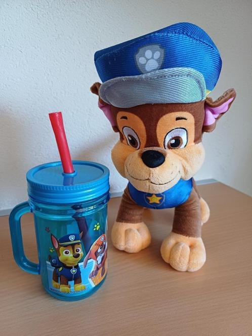 Paw Patrol knuffel Chase + drinkbeker, Kinderen en Baby's, Speelgoed | Actiefiguren, Zo goed als nieuw, Ophalen of Verzenden