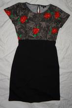 Leuke zwarte KING LOUIE jurk met rode bloemen, Ophalen, Zwart, Knielengte, King Louie