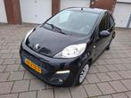 Peugeot 107 1.0 12v, Airco, Apk t/m 27-07-2026, Auto's, Citroën, Voorwielaandrijving, Stof, Zwart, C1