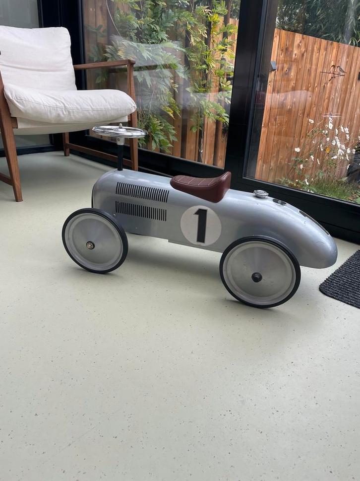 Retro Loopauto - Raceauto Stijl, Kinderen en Baby's, Speelgoed | Buiten | Voertuigen en Loopfietsen, Gebruikt, Loopvoertuig, Ophalen of Verzenden